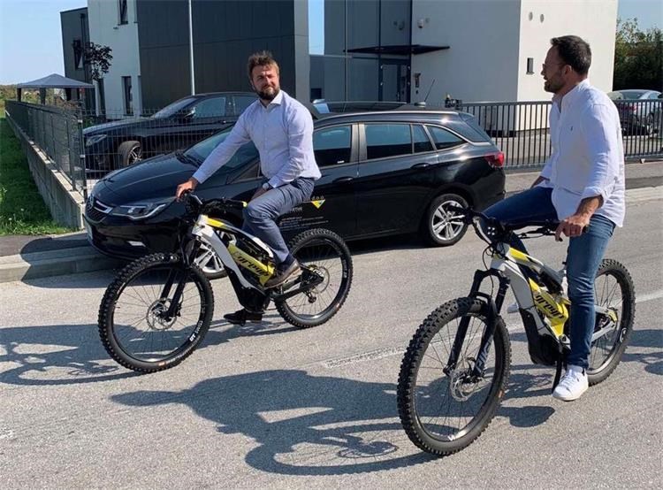 U Europskom tjednu mobilnosti ministar Ćorić posjetio Greyp Bikes