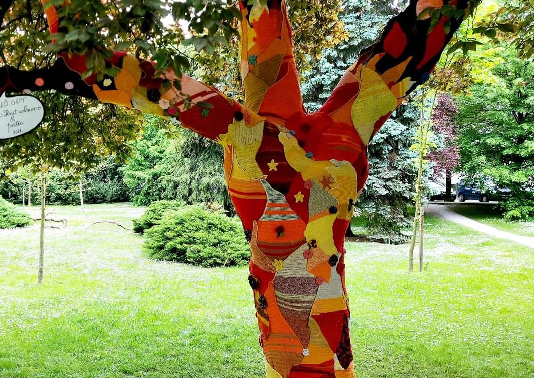 U Varaždinu osvanula urbano-prirodna instalacija Gorući grm