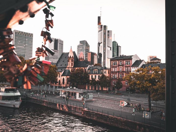 Pametni prototip urbanog navodnjavanja drveća u Franfurtu