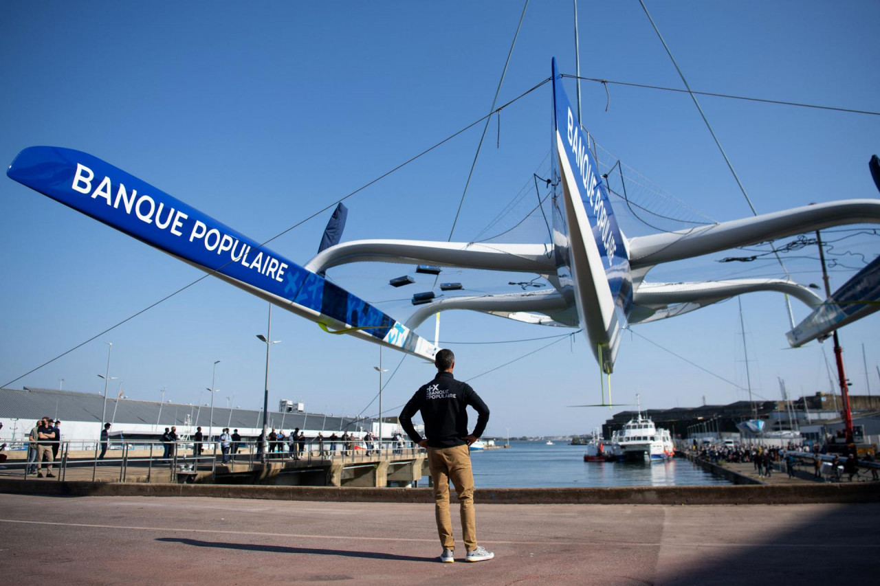 ČUDO OD PLOVILA: Francuski trimaran od 12 milijuna eura pomiče granice fizike