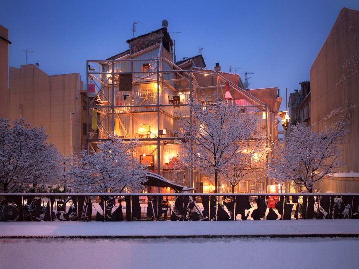 DOM… ALI BEZ KUĆE: Arhitekt je zamislio stan koji “lebdi” u zraku, bez zidova i krova