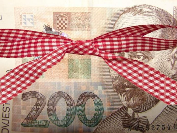 Prvi grad već objavio da će isplatiti božićnice umirovljenicima