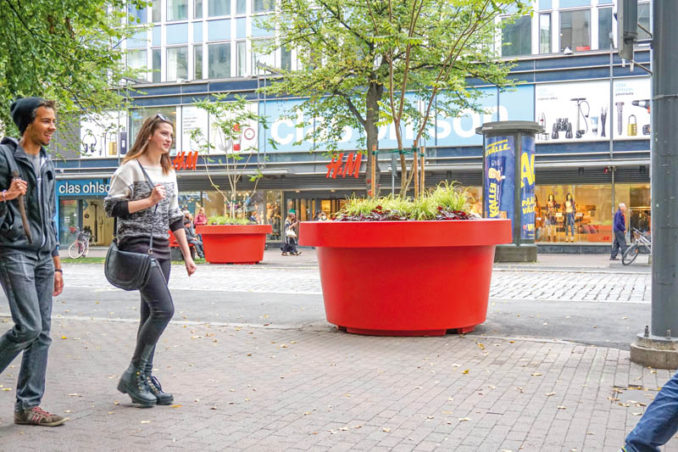 URBANI NAMJEŠTAJ: Divovske tegle