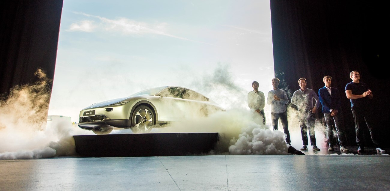 PAMETNA NIZOZEMSKA: Solarni električni automobil koji treba napuniti samo jednom godišnje, ako se ne vozite previše