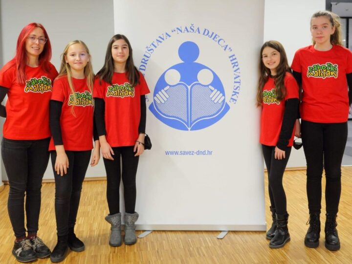 Nagrada „Emil Paravina“ za promicanje dječjih prava otišla u ruke mladih aktivista iz Svete Nedelje i Koprivnice