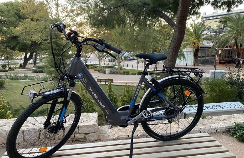 Prvi grčki grad koji uvodi uslugu dijeljenih e-bicikala