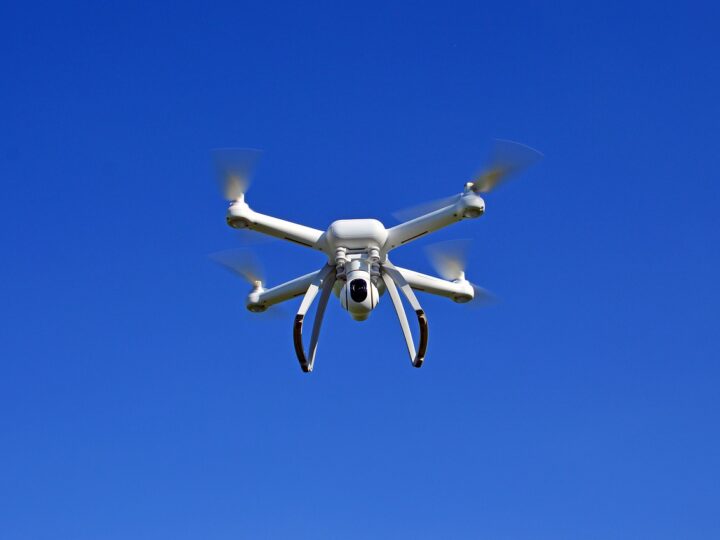 Kineski znanstvenici testiraju lasere koji će omogućiti dronovima da lete “zauvijek”