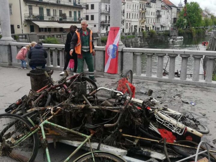 Ljubljana je izvadila otpad iz rijeke i javno ga izložila da ga građani mogu vidjeti