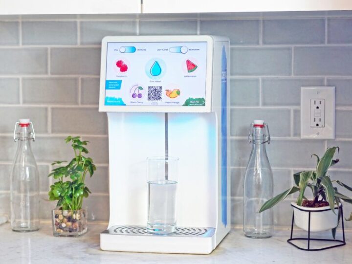 Ovaj dispenzer za vodu koristi pametnu tehnologiju za čistu vodu za napitke