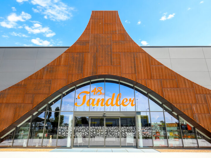 Zaradom sa Bečkih buvljaka se financiraju različiti bečki socijalni projekti, azili za nezbrinute životinje i slično