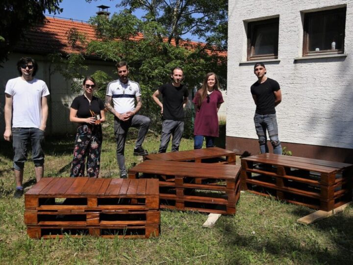 Volonteri u Donjoj Stubici obnovili drvene garniture u Parku za ekstremne sportove, izradit će se i postaviti nove uz pump track stazu