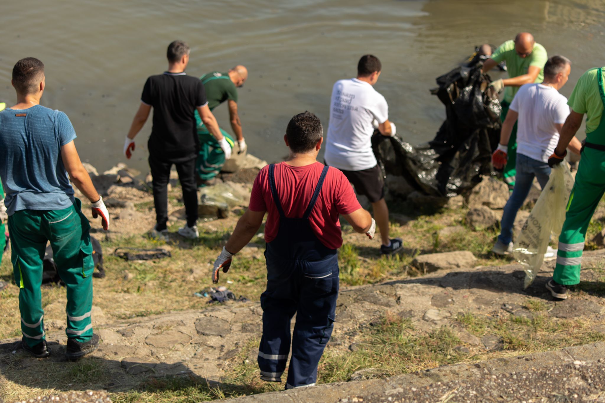 U akciji čišćenja Drave prikupljeno više od tone otpada