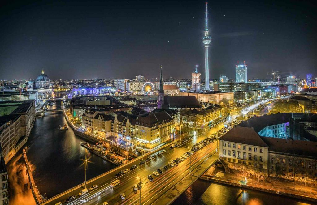Berlin će se ove zime zamračiti, ali će božićna svjetla i dalje biti upaljena
