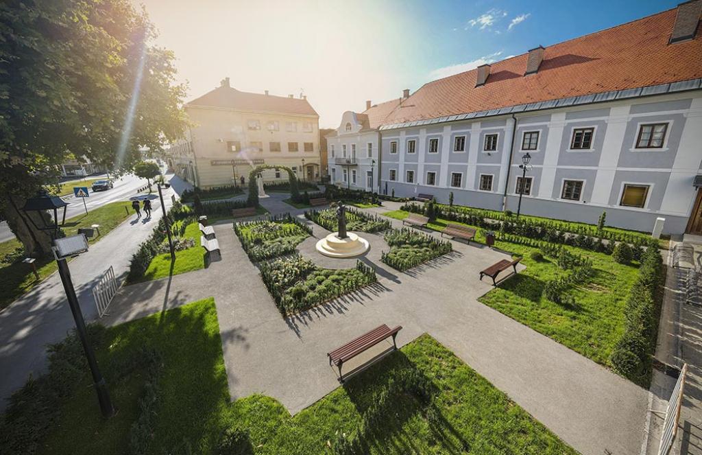 Virovitica je obnovila povijesne franjevačke vrtove