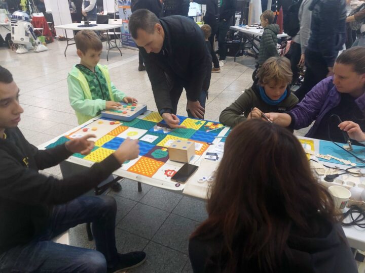 Dubrovački projekt Du STEM predstavljen na Maker Faire Brno 2022