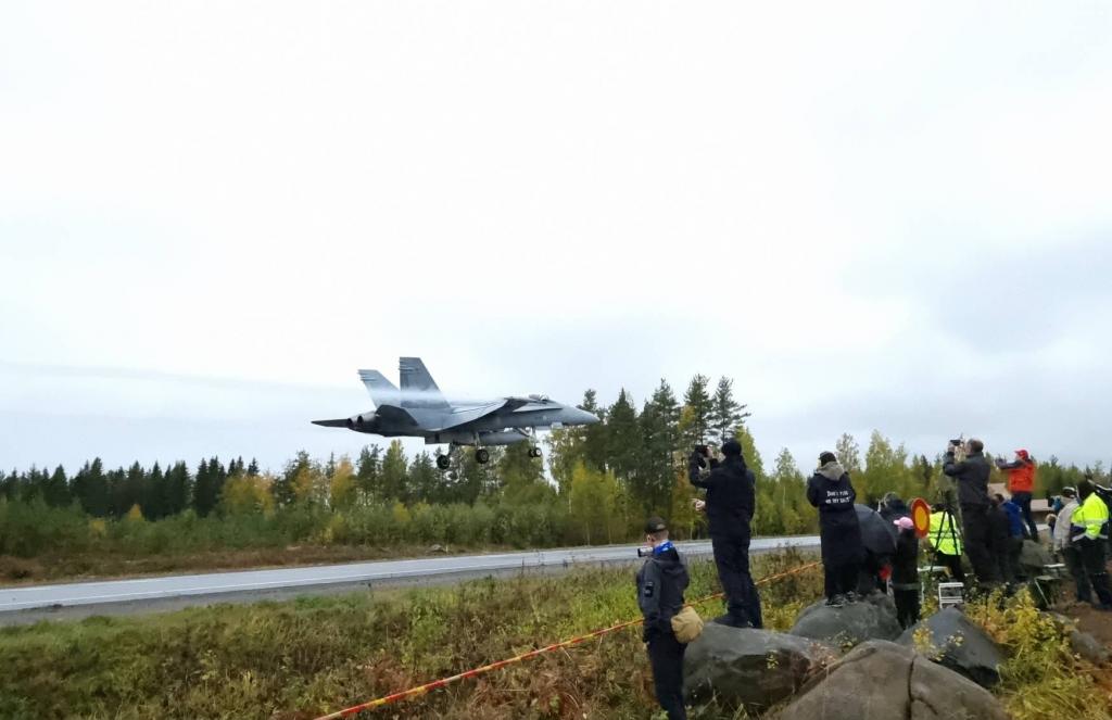 Finska je testirala autocestu kao stazu za slijetanje mlaznih aviona