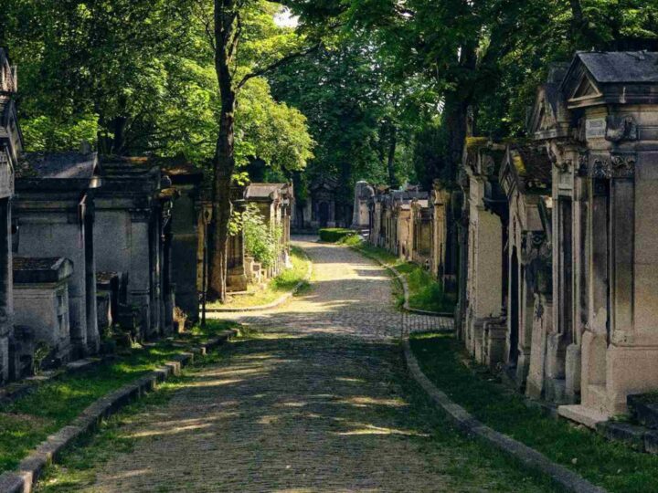 Drugačiji pogled na pariška groblja na dan Svih svetih
