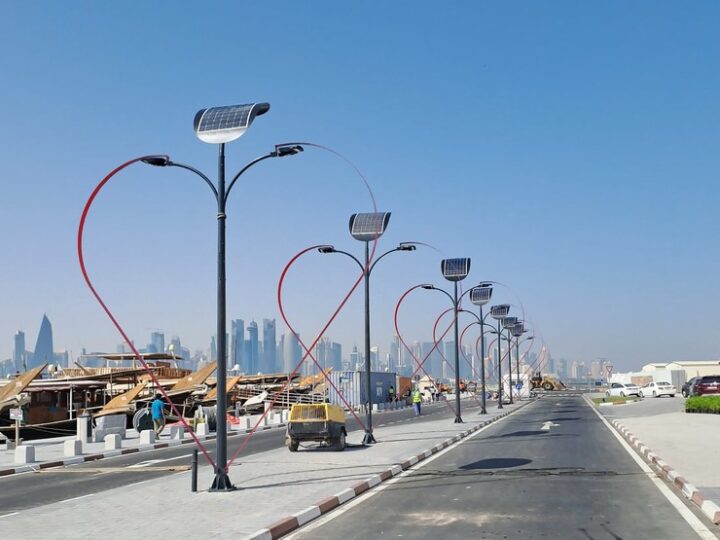 Doha instalira pametnu solarnu uličnu rasvjetu uoči Svjetskog nogometnog prvenstva