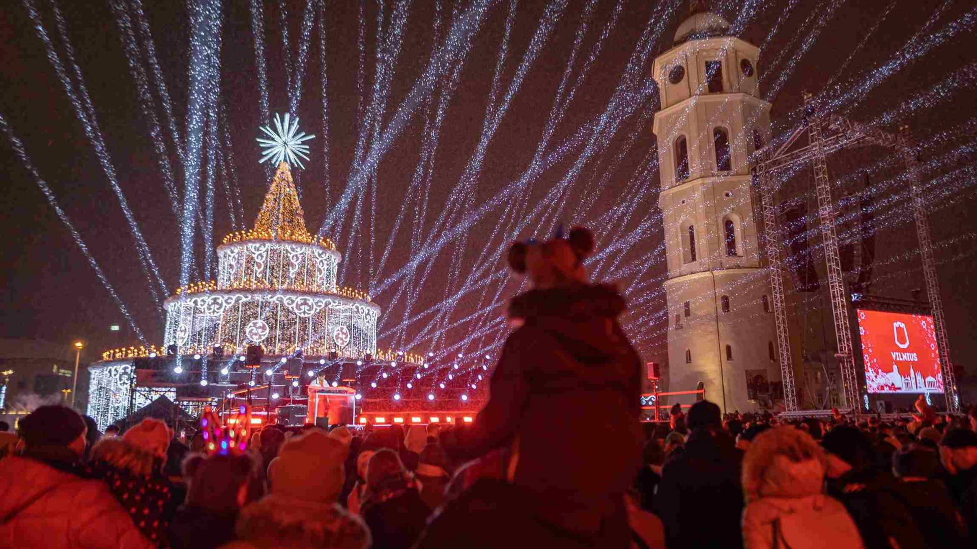 Vilnius ima božićno drvce u obliku rođendanske torte