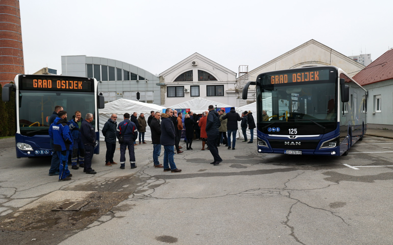 Osječkim ulicama prometuje 13 novih modernih autobusa vrijednih preko 32 milijuna kuna