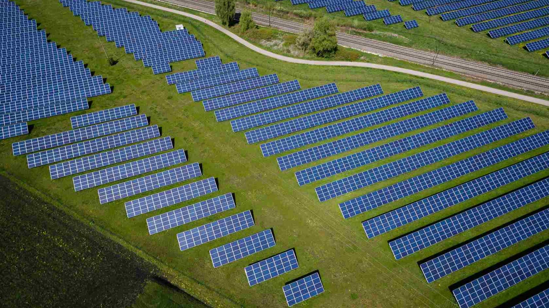 Uz autocesteceste postoje mnoga pogodna mjesta za instaliranje sustava za proizvodnju zelene energije