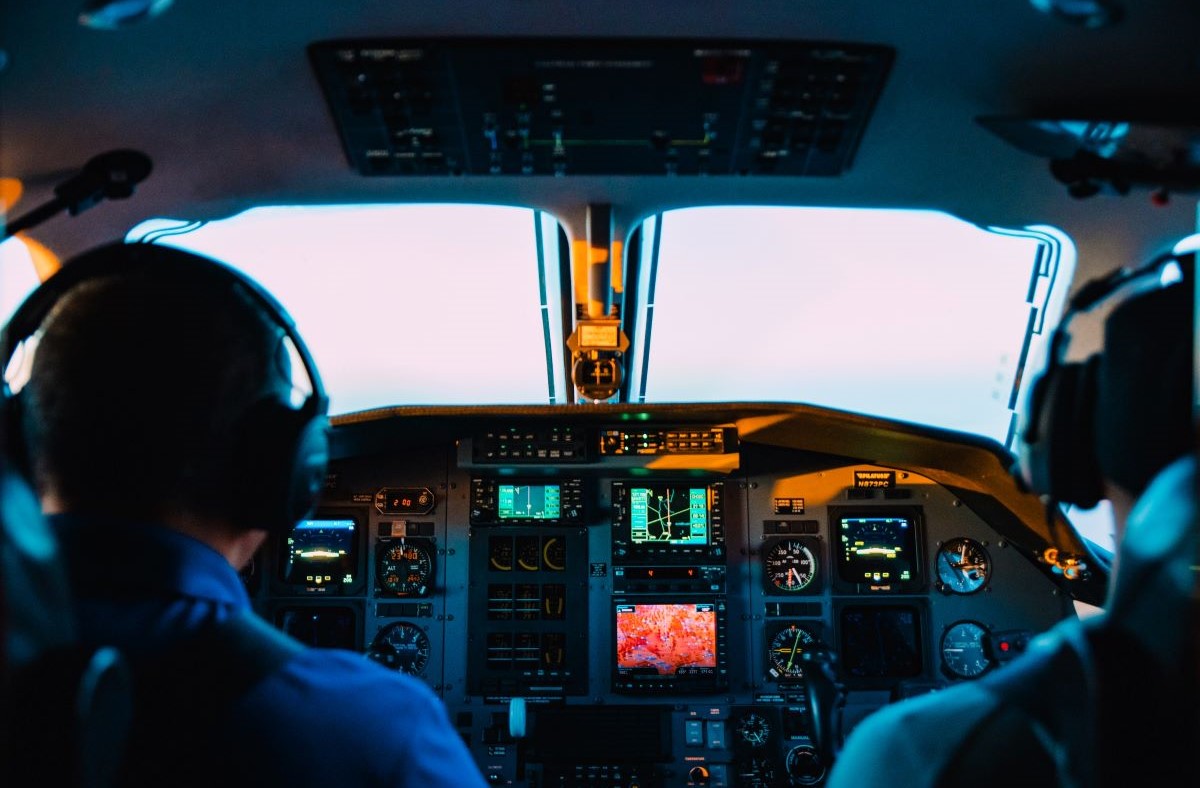 AI tehnologija mogla bi preuzeti ulogu kopilota u zrakoplovima