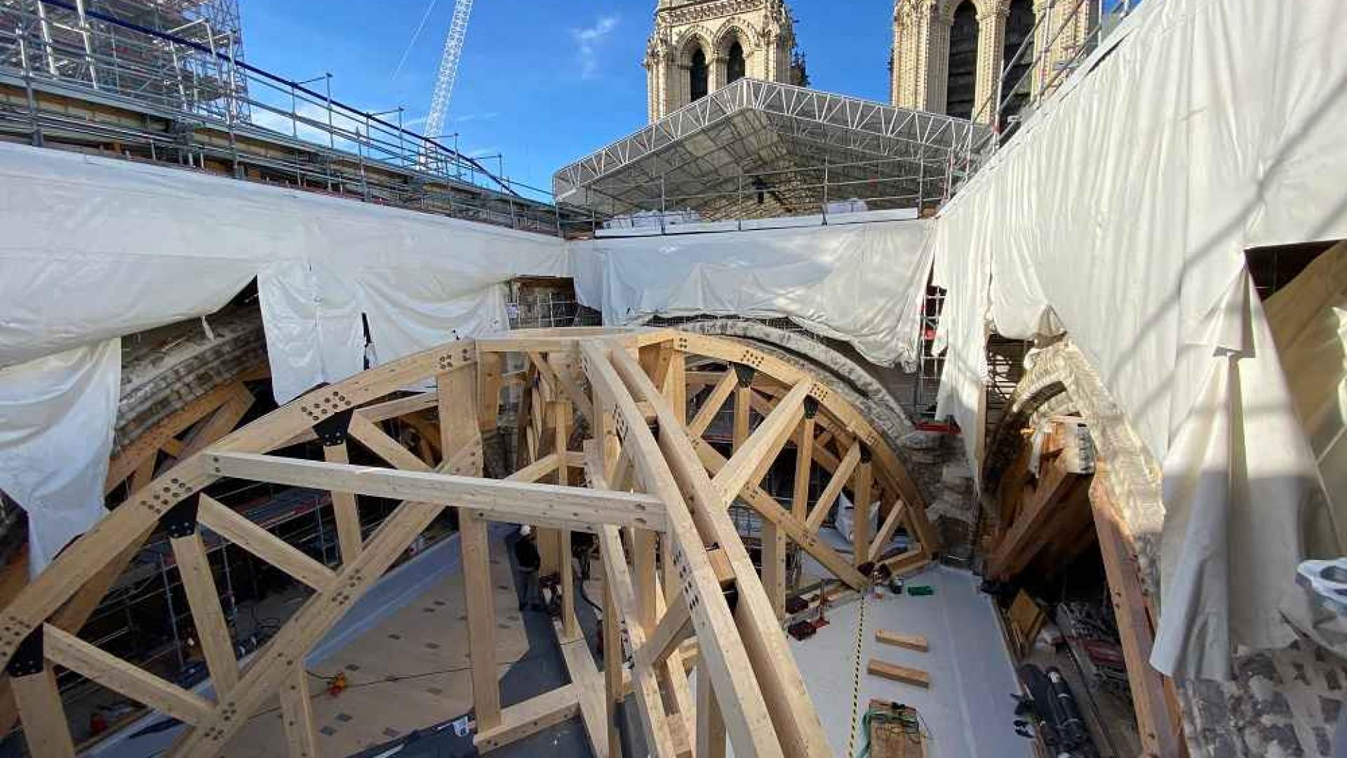 Počela je rekonstrukcija tornja pariške katedrale Notre Dame