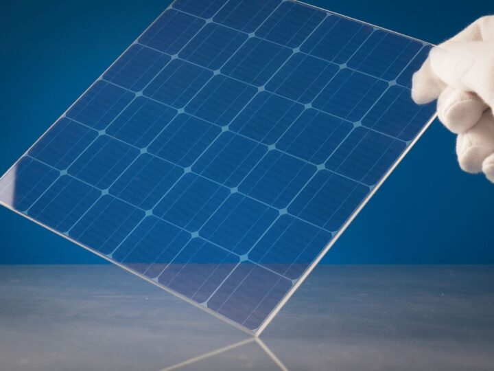 Prozirne solarne ćelije moći ćemo postaviti na prozore, automobile, telefone pa čak i na našu kožu