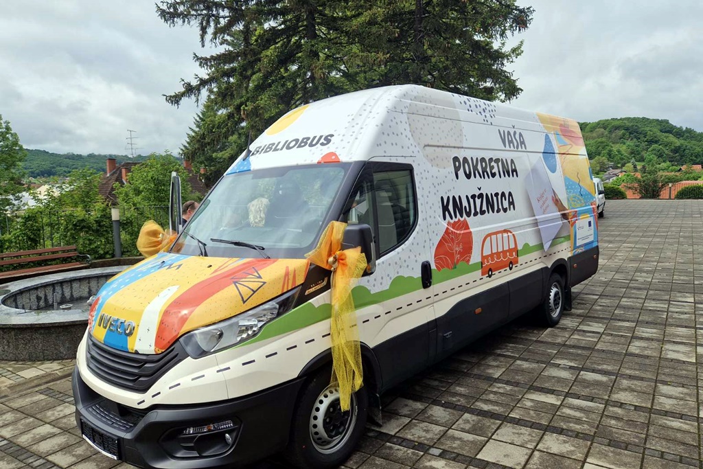 Prvi bibliokombi u Varaždinskoj županiji stigao u Novi Marof