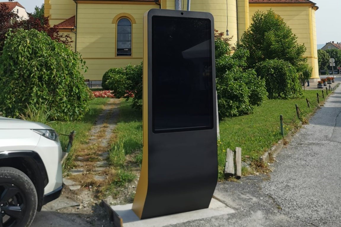 U centru Zlatara postavljen pametni kiosk