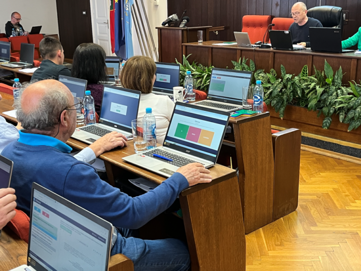 Platforma eGlasanje: Kako su Koprivnica i Čakovec digitalizirali rad Gradskog vijeća