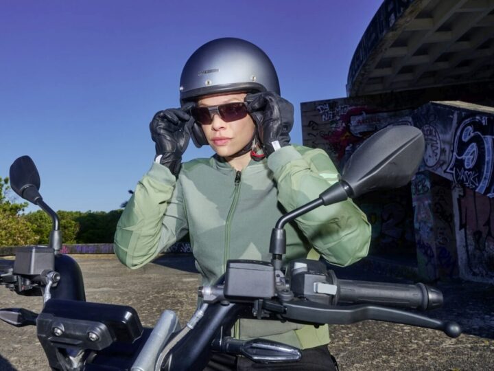 Pametne motociklističke naočale sa zaslonom