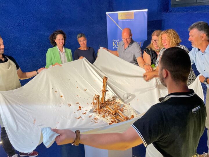 Mali Lošinj predstavio tradicionalnu slasticu i autohtoni turistički suvenir – lošinjski krokant