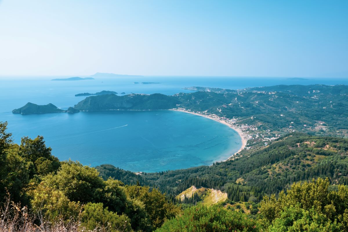 Vlasti otoka Krfa sumnjaju da je požare izazvala skupina piromana