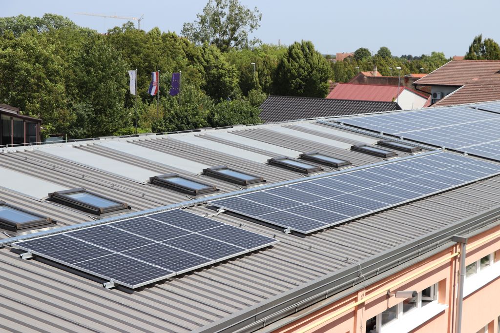 S novopostavljenom sunčanom elektranom u dva mjeseca uštedili preko 3000 eura