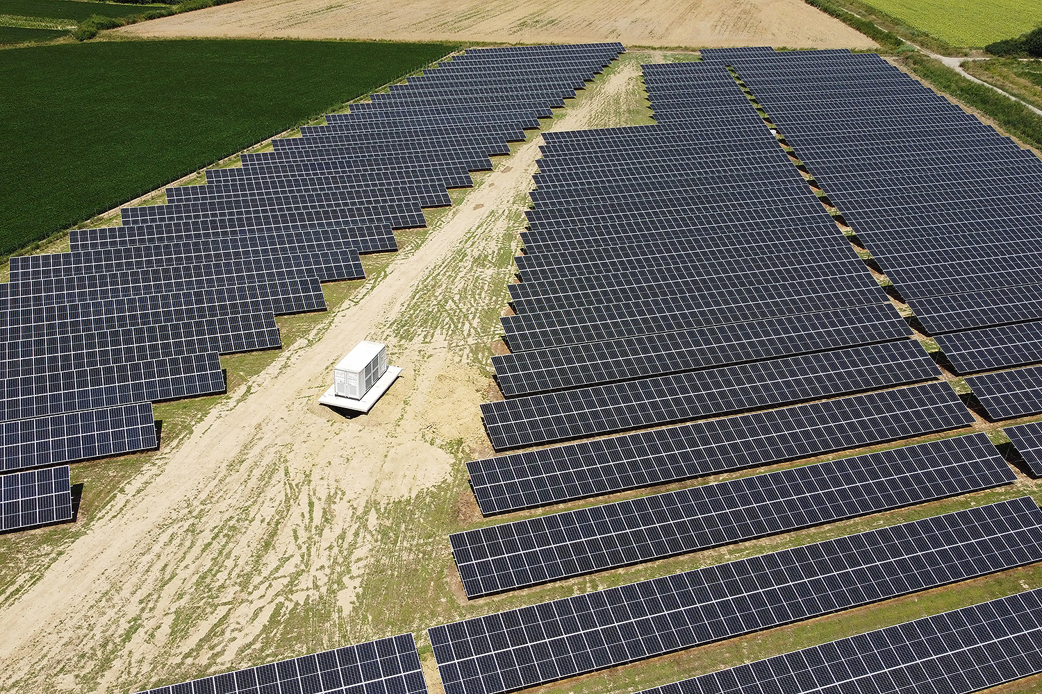 Znate li da u Slatini raste najveća sunčana elektrana u Hrvatskoj?