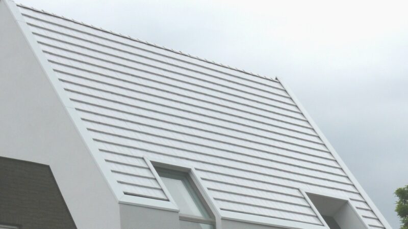 Boja za krovove koja blokira 97% sunčeve svjetlosti i izvlači vodu iz zraka