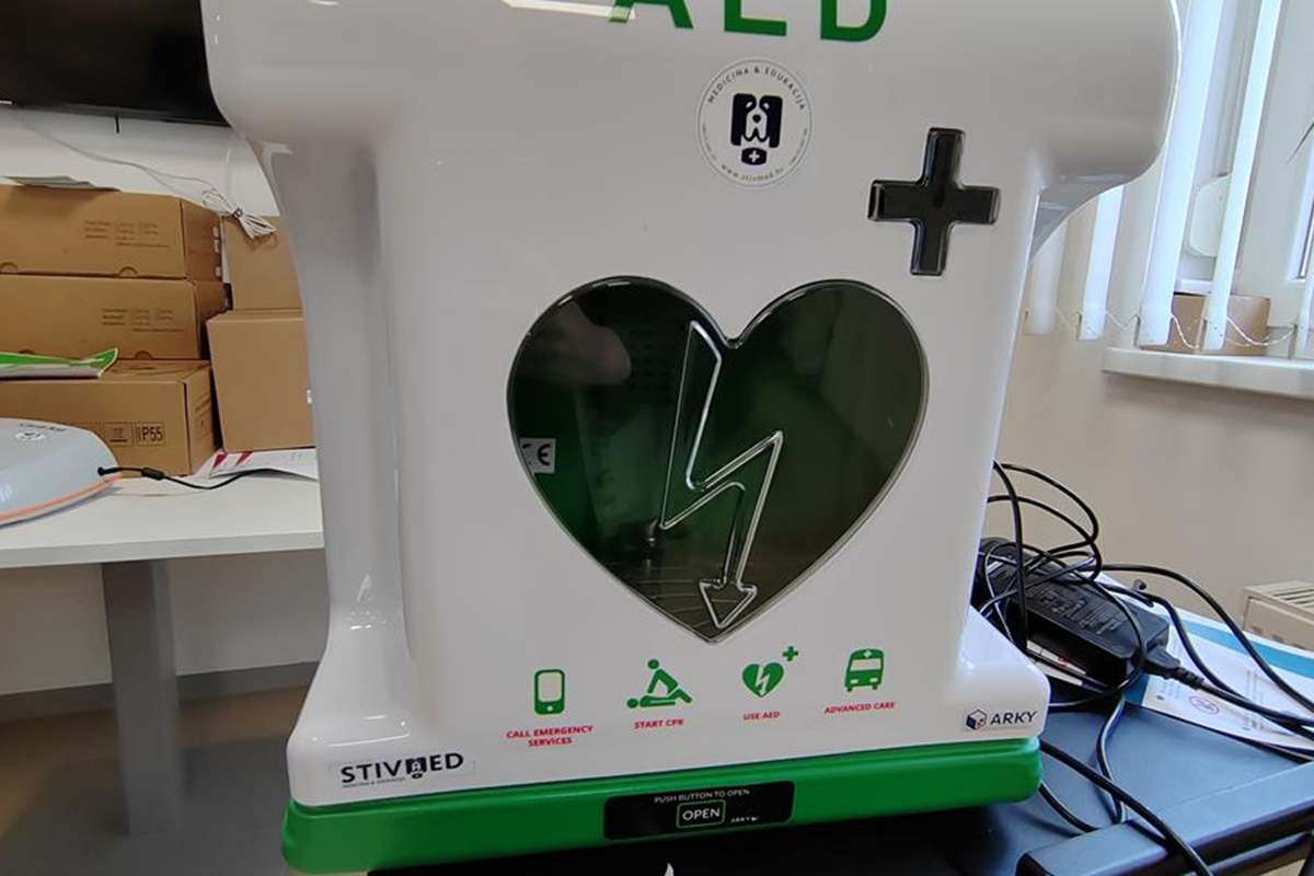 Javni defibrilatori na 10 novih lokacija u Samoboru