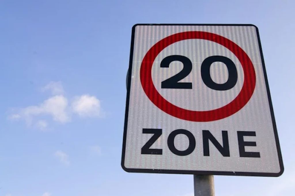 Prvo istraživanje u svijetu o ograničenju od 20 mph na ruralnim cestama pokazuje pozitivne rezultate
