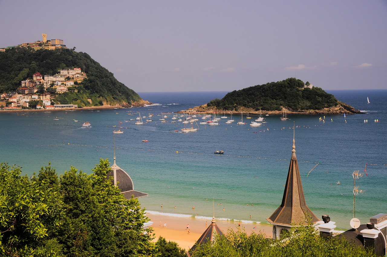 San Sebastian zabranjuje osnivanje novih hotela i Airbnb stanova