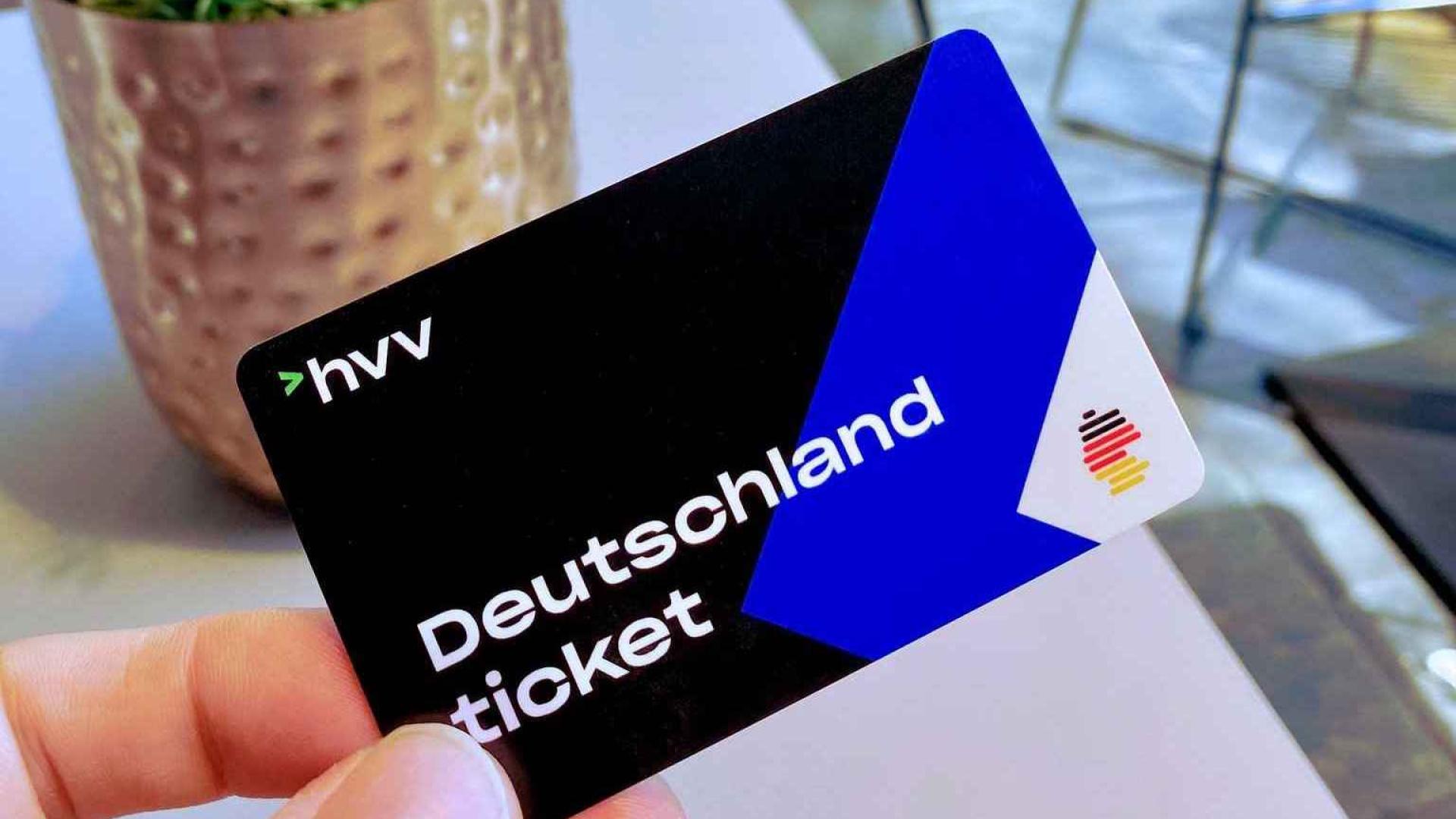 Njemačka karta za javni prijevoz od 49 eura ostaje, ali njena cijena ostaje neizvjesna nakon 2024