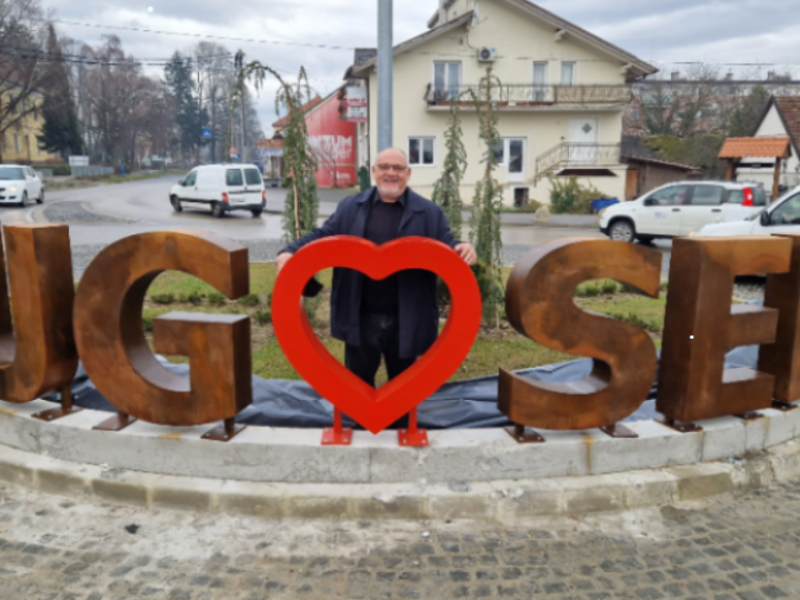 Na ulazu u Dugo Selo postavljen znak dobrodošlice