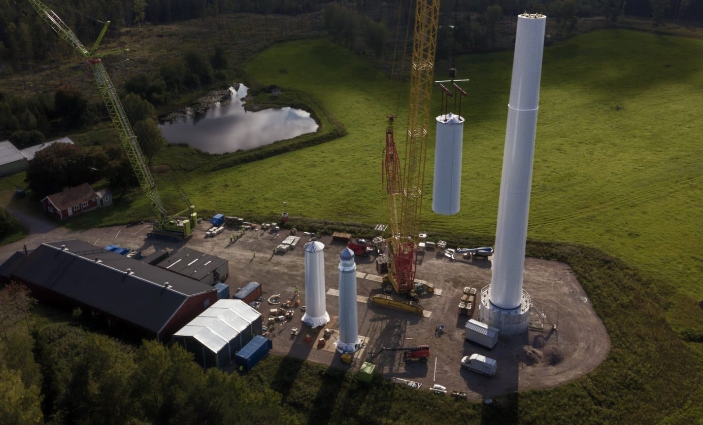 Proradila je prva vjetroturbina na drvenom stupu