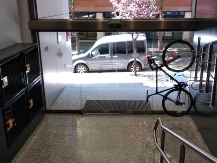 “Bike Friendly Building”: Oznaka za poticanje gradskih službenika Barcelone da pedaliraju do posla