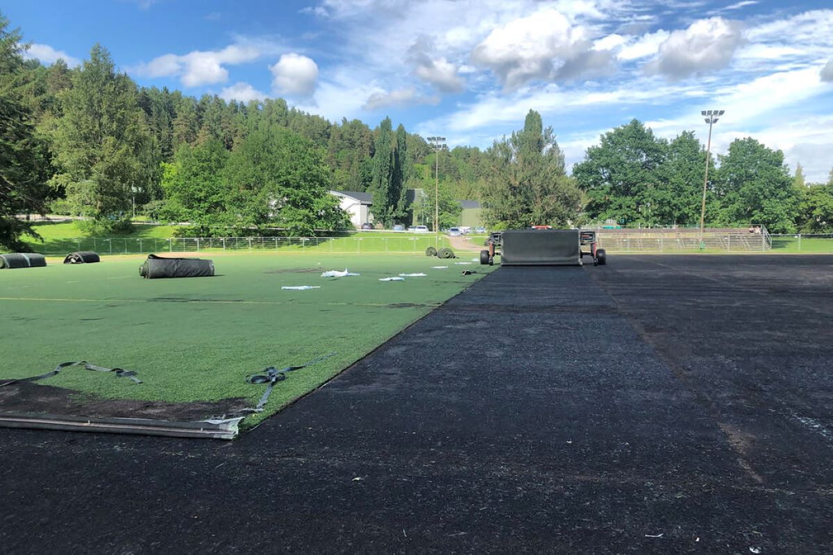 Finski gradovi istražuju potencijal recikliranja umjetne trave