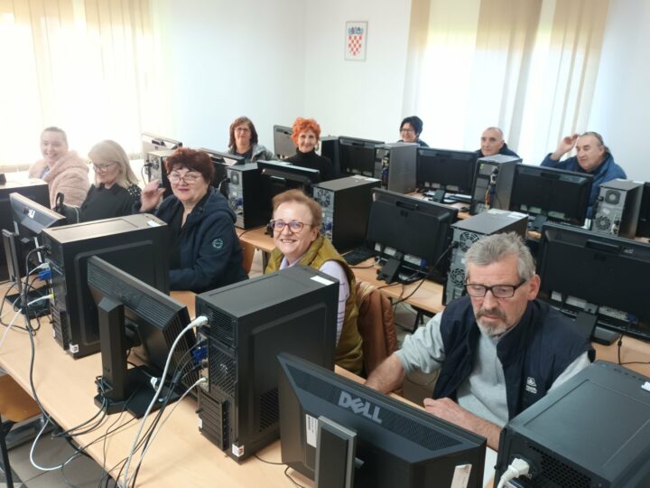 Grad Valpovo organizira besplatne informatičke radionice za umirovljenike