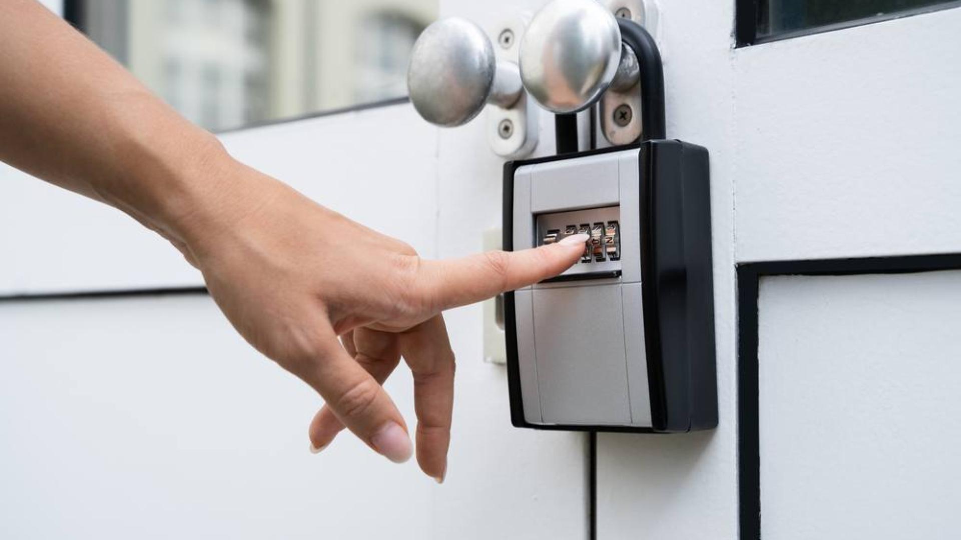 Grad Pariz i njegova uprava za javni prijevoz sukobljavaju se oko Airbnb sefova za ključeve