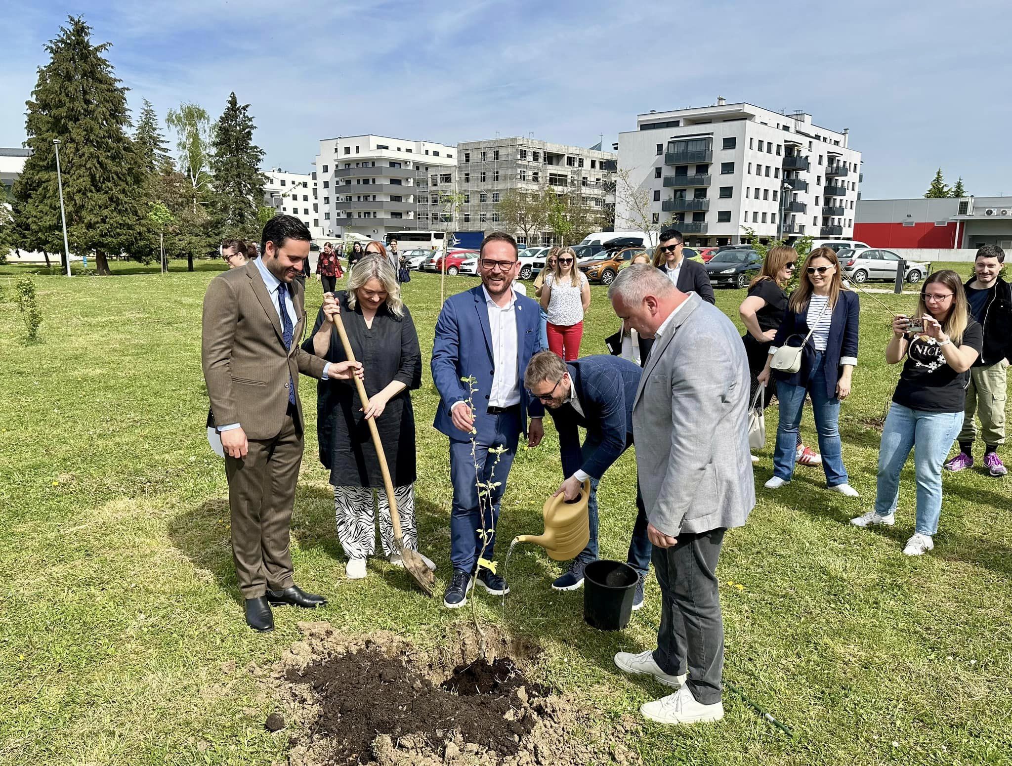 Gradske vlasti kažu da je ovo “Prvi urbani vrt u Hrvatskoj”