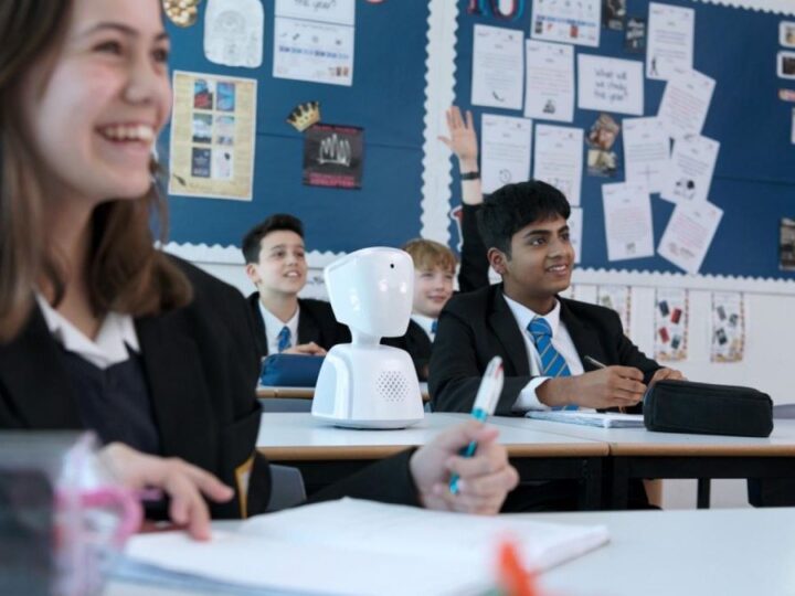 Škole u Linköpingu koriste robote avatare kako bi riješile izostanak učenika s nastave