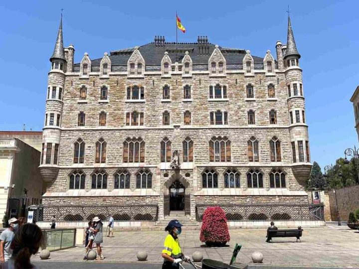 Ne razmišljajte o Gaudiju samo u smislu Barcelone